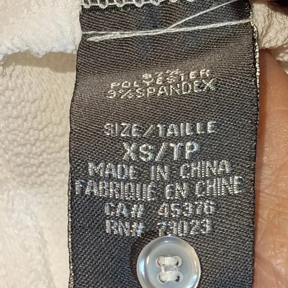 Suzy Shier Creamy White Long Sleeve  Cuffed Scoop Neck Tunic Size XS - Picture 11 of 13